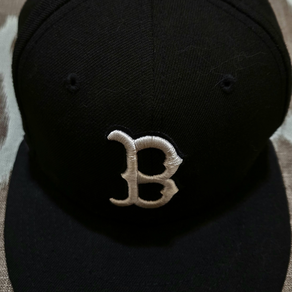 Medium New Era Black Cap with White Embroidered B NWOT